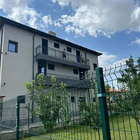 Deluxe Daris-free Parking *