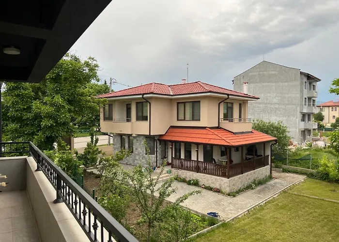 Deluxe Daris-free Parking * カザンラク